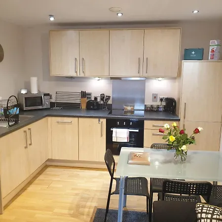 Emerald, 2 Bedroom * Birmingham